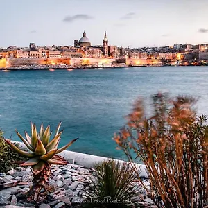 Exceptional 3-bedroom Apartment, - Tigne Point! , Sliema Malta